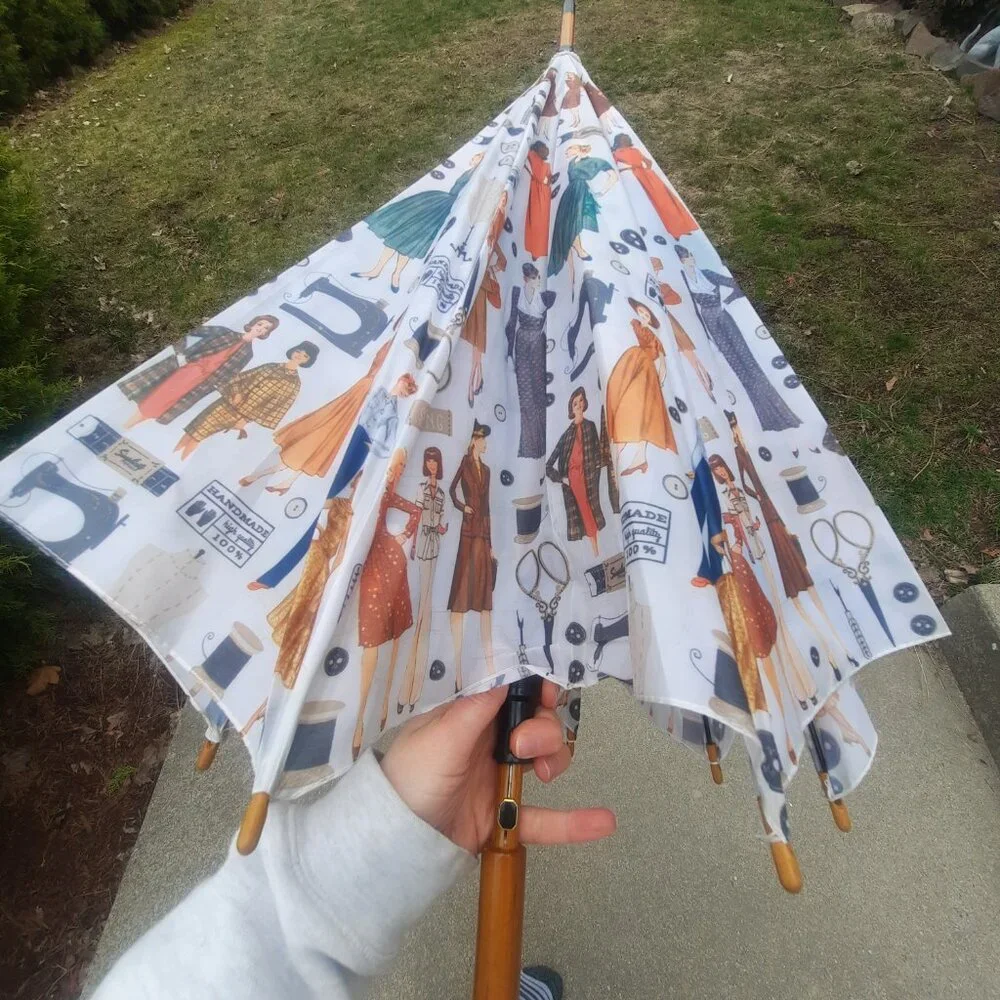 Vintage Simplicity Pattern Umbrella All Over Print w/ Wood Handle - Picture 2 of 5